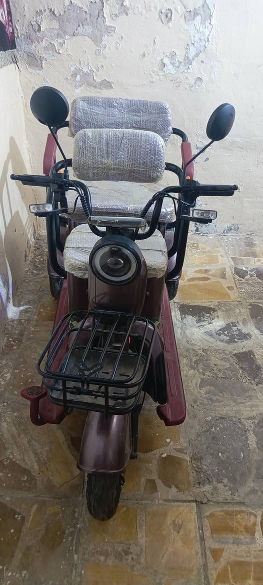 سلام عليكم دراجة شحن  مستعمل قليل  ستفسار عل هذ رقم ***********
