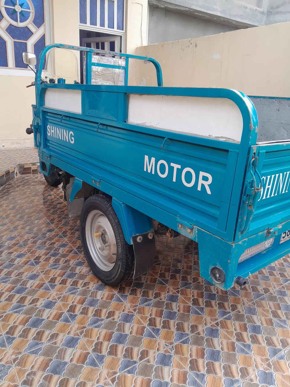 السلام عليكم ستوته للبيع جمره رقم واسنويه تحويل ثاني يوم كهربائيات شقاله تخم تاير باتري جديد مكفوله تجي واشوف بعينك الشراي يتصل على الرقم ***********/*********** متواجد على الفيس
