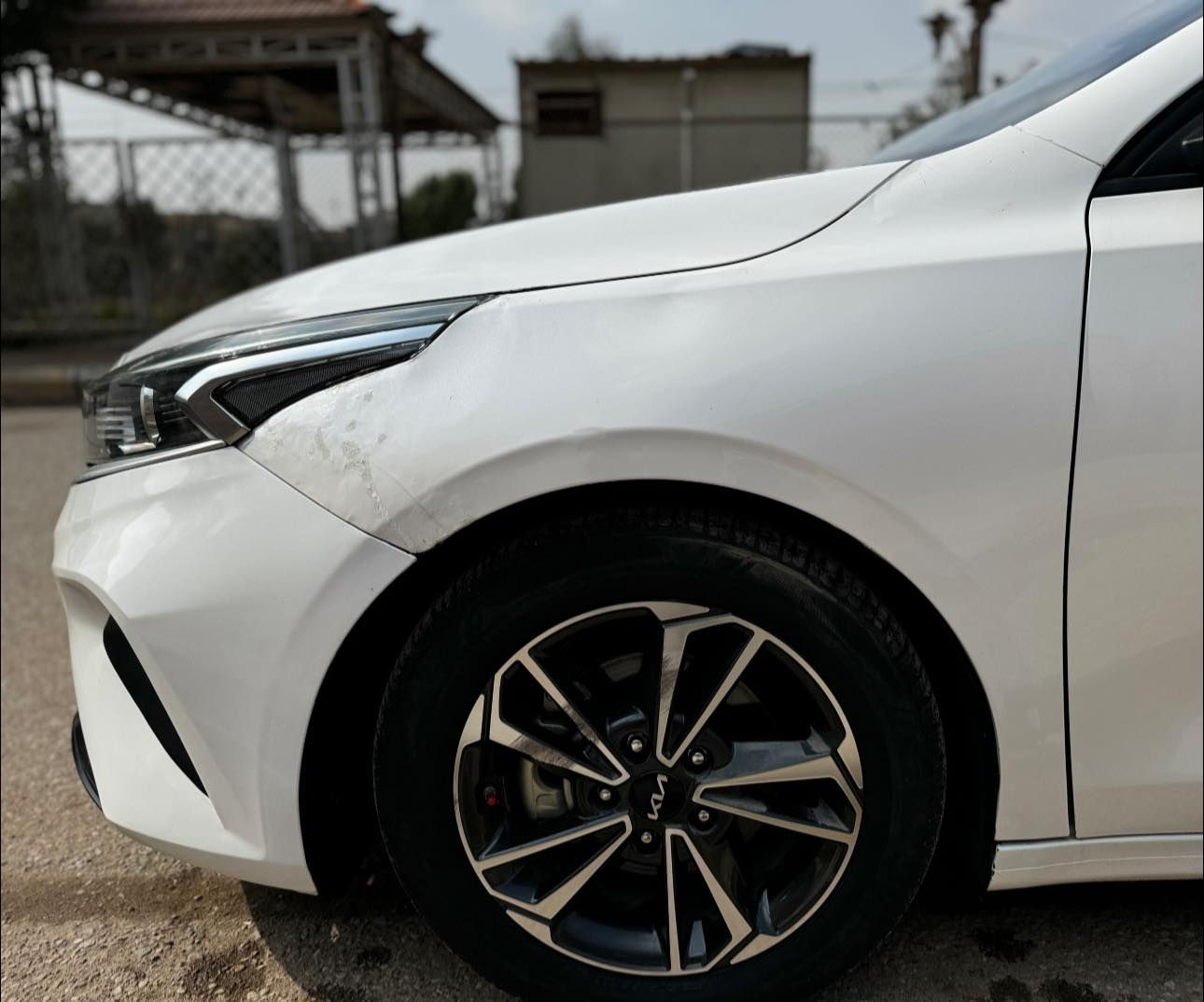 🔷️اسلام عليكم

🔹كيا فورتي  2023.        سعر132$. 
🔹رقم  انكليزي بغداد  تحويل ثاني يوم 
🔹السياره خير من الله جديده 
🔹ضررها  قطعه وحده تبديل بنيد فقط لباقي ليبل واحد
🔹صبغ. ٣ قطع باب جملغ خلفي. + جملغ امامي 
🔹ماشيه 30milزيرو سياره ✈️
🔹مواصفات السياره   
🔹شاشه حجم كبير  
🔷️ كامره دواره 
🔹رادار امامي
🔷️ اوتو بريك 
🔹نضام تحديد مسار للسياقه الالكترونيه
🔹تحكم استيرن 
🔹مانع انزلاق 
🔹محرك 2000  دوش المرغوب
🔹كير ميكانيك ATM
🔹السياره اي نقص ما بيها 

------------------------------------------

مكان السياره. ناصريه/ 

السعر 132$ بدون مجال 

الرقم للاستفسار اكثر    .    ***********
