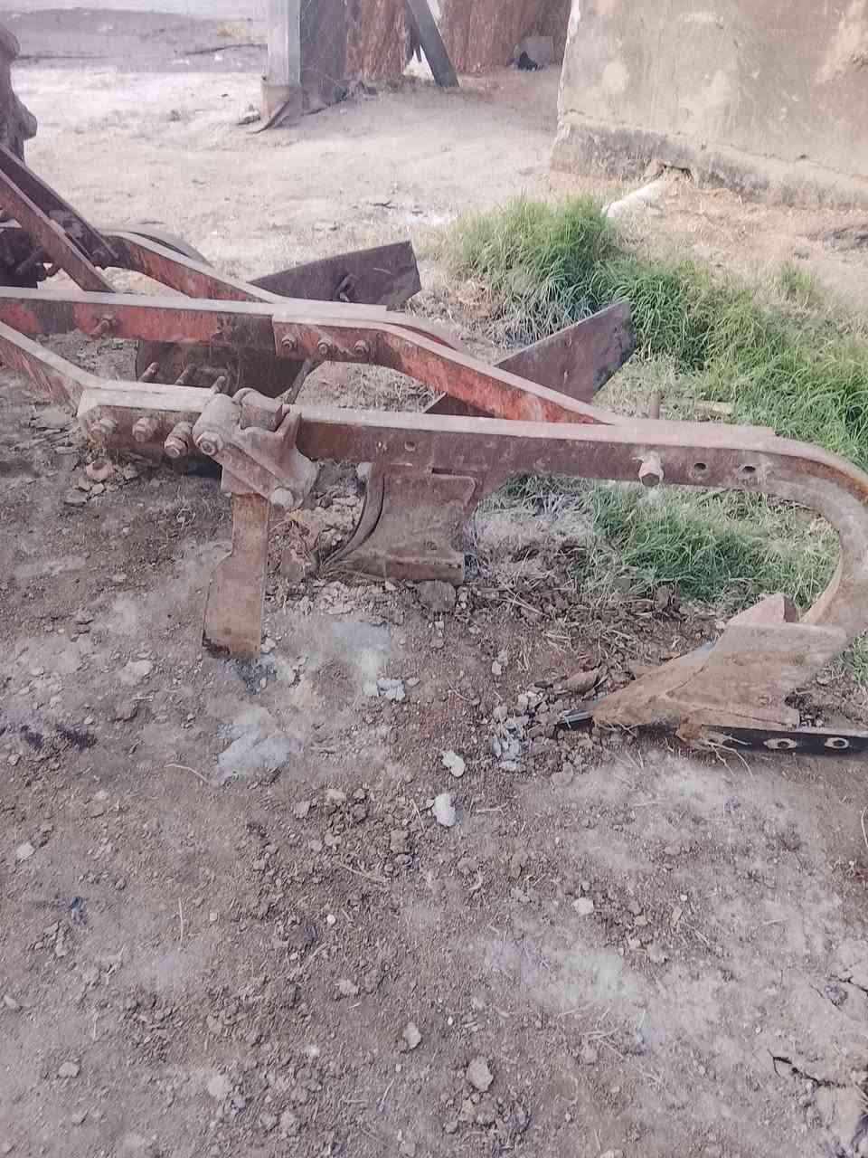 سلام عليكم مكينه عنتر موديل 88 لبيع سعره مليونين ونص بيه مجال قليل مكان بابل وراه فدان تايرات نص عمر محرك وكير مكفولات رقم تلفون ***********
