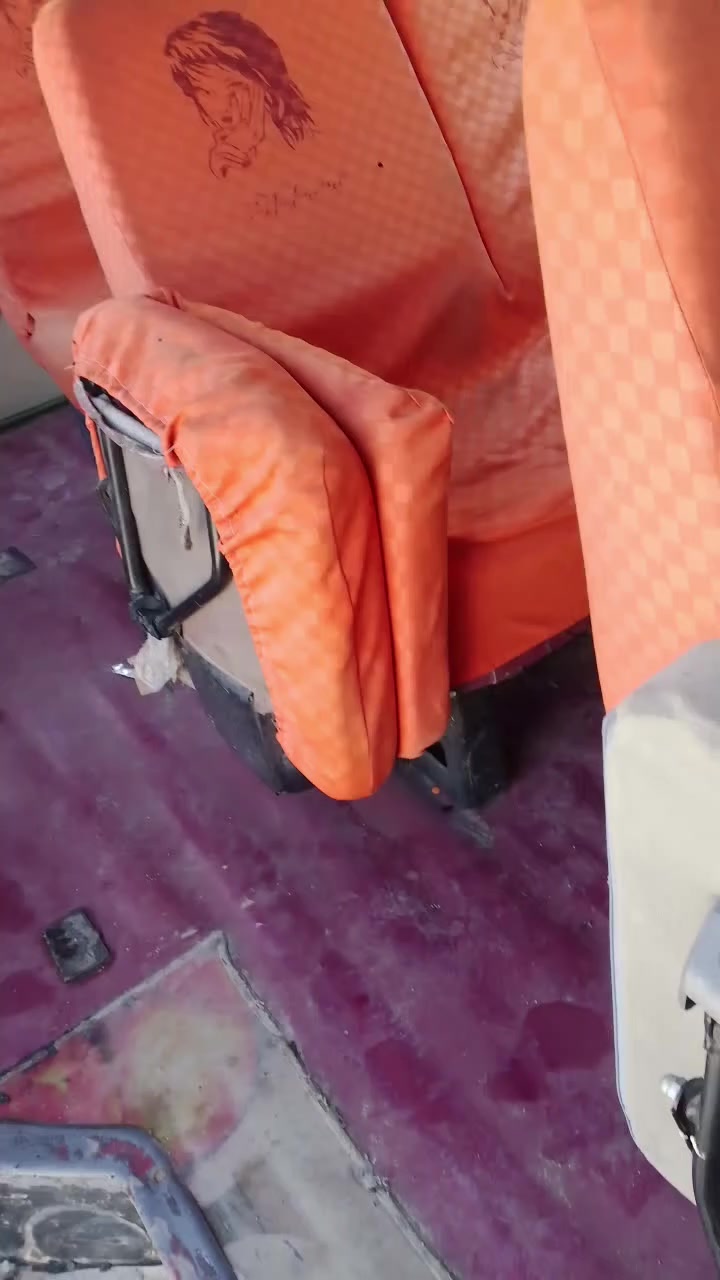 فتون الوان جديده موديل 14 مكينه وقير وكسن بالكرتون كهربائياته وحاديه تخم تاير باتري جديد مواصلة ***********
