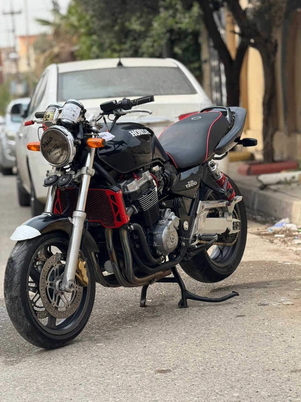 CB 1300
2002
مكينه مكفوله جيب فيترك وتعال
نواقصها لايت امامي مايتشغل وكب اشاره اليسره
اما الباقي شرط
السعر 17 ورقه


**إذا كنت صاحب هذا الإعلان وتريد حذفه لأي سبب، رجاءا أرسل رسالة إلى الدعم الفني**
