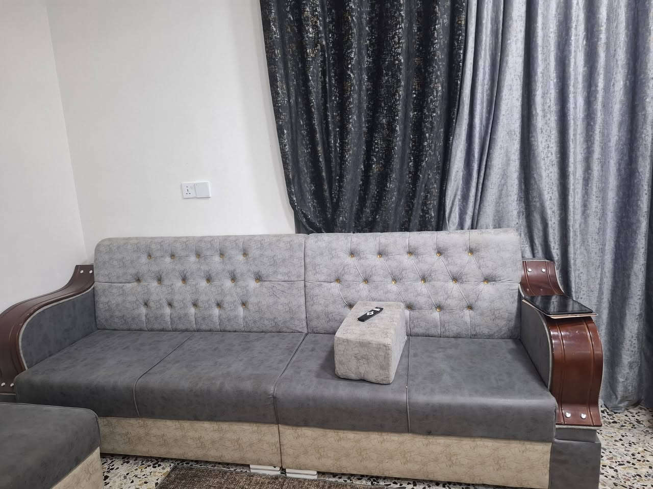 ديوانيه تسكام ١١ متر
مكاني شعله 
متواجد واتساب ***********
قفله مليون 
بعد قطعه مامصوره زاويه
