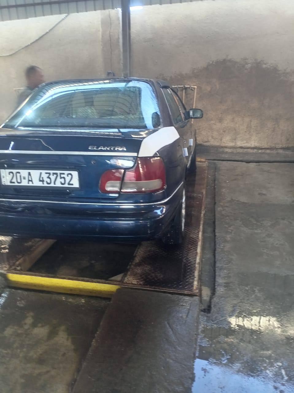 السلام عليكم هوندا للبيع دمعه السعر 28 بها مجال عنوان بغداد التاجي  ***********
