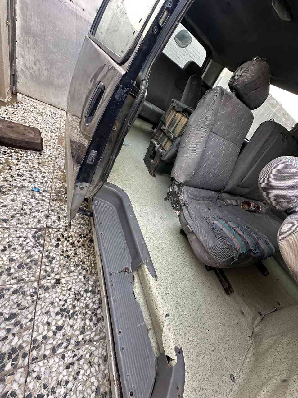 موديل 96 تتحول انكليزي مو حمل 
كير جديد اكسل جديد المحرك بي تبخير سيارة جاهزة السعر 48 وبيها مجال متواجد فيس ***********
