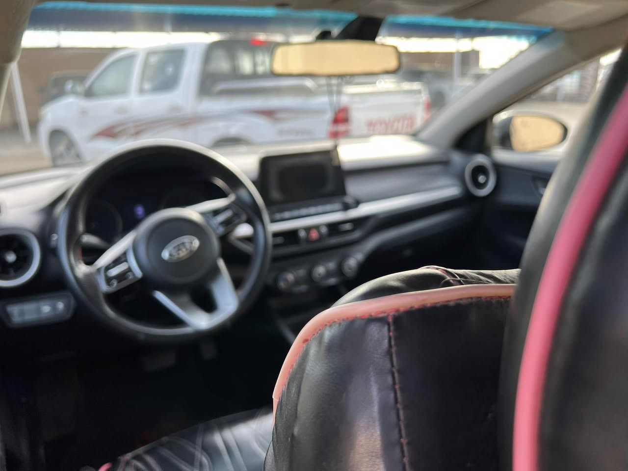 سلام عليكم 
فورتي للبيع امريكي 
موديل 2020
كير ومحرك شرط 
تواير وصدر جدد
السعر155 وبيها مجال للطيبين 
الرقم ***********
