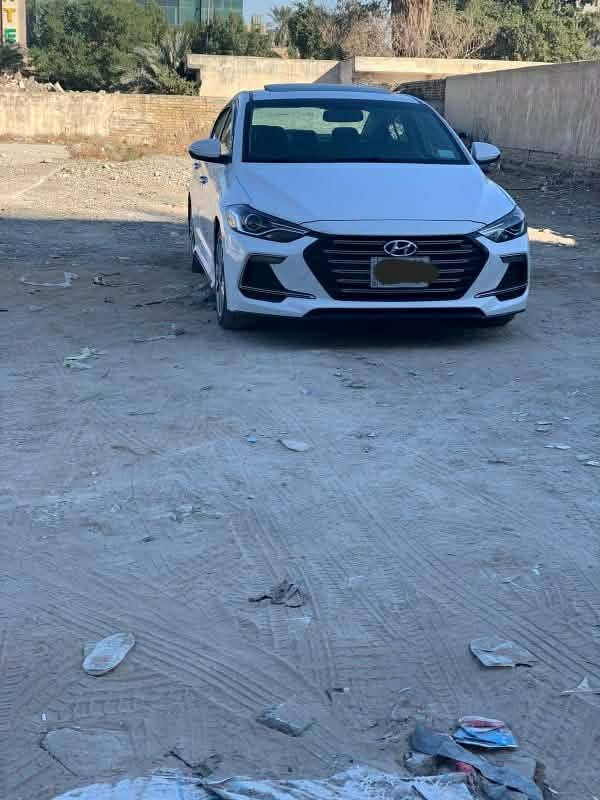 السلام عليكم للبيع النتراا ٢٠١٧ وارد كندي فول 1/1 رقم بغداد باسمي ضررها بنيد فقط وبدون دواخل  مكينه ٢٠٠٠ دوش المكان بابل جبله السعر 135 وبيها مجال  للاستفسار ***********
