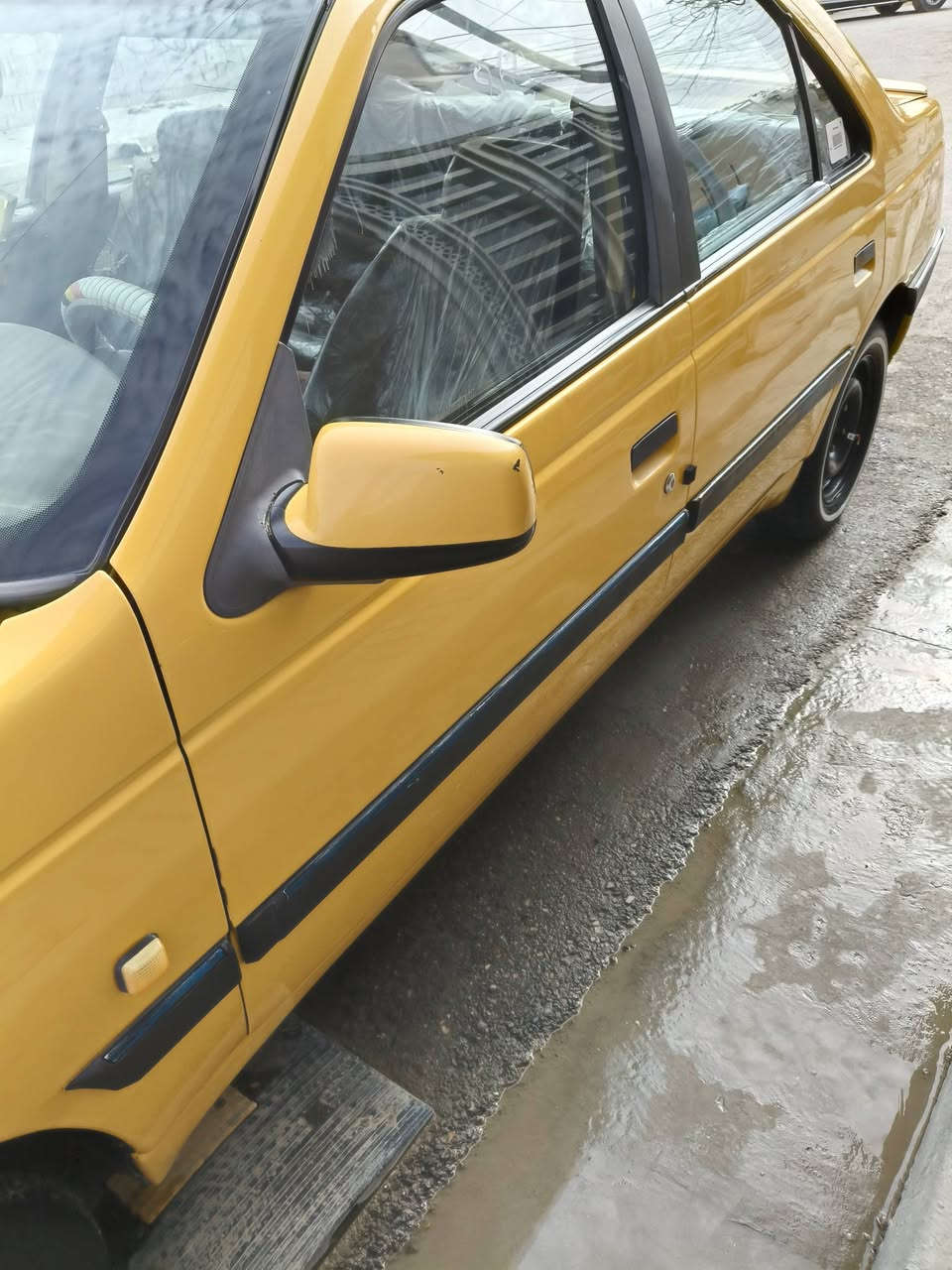 السلام عليكم ورحمة الله بيجو لميس 2016 دشبول عالي نضيفه بسمي مصفرة هيئة وغرامات  مكاني بغداد بلديات ..سعر 50 وبيها مجال رقم الهاتف ***********
