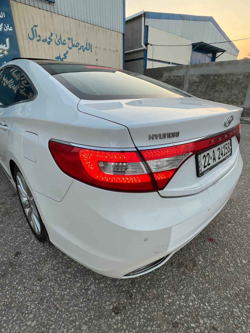 السلام عليكم ورحمة الله وبركاته ..............اللا عشاق 
جديد ول نضيف فقط.........
هونداي ازيره  موديل 2014خليجي.....رقم اربيل دولي 
هزه وسنويه جديده .... موصفات 
 فول الفول  مكينه 6 سلندر 
سياره كفاله عامه  من فتح  وتبديل شرط سياره عل وضع شركه من داخل وخارج  مكفوله من رصعه ول شخط شرط تارايك زيرووووو مكينه وكير وحداديه وتخم تاير تبريد غرفه جديده الف ماذب عليه ............................
سياره نضافته 💯 بل 💯 جكد ما توقع نضيفه وجاهزه 
ماشيه 130 شرط عل وضع شركه مشي حقيقي ........
موصفات السياره 
بصمه ابواب وتشغيل 
بانوراما طكتين 
كشنات جلد 
تدفئه تبريد كشنات 
قطعتين تبريد 
تحكم كشنات منفصل بل ابواب 
تحكم  بيانو 
برده خلفيه كهربائيه 
بردات جانبيه خلفيه 
مري شفط نظام ترحيب 
عنده تقرب ناره داخليه 
اناره مخفيه بل ابواب 
فتح صندوق ذكي 
لدات خلفي 
حساس امامي خلفي 
نظام اصوات انفنتي 
لد مري جانبي 
حساس خلفي امامي 
يدات نيكل إشارات ترحيب جانبي 
دمام خلفي كولتي عالي 
دبل كزوو خلفي 
ويل كب 19 كرؤم......
------------------------------------------
مكان سياره بابل ..................
 .......................................
السعر 142 وبيه مجال شي بسيط...........................................
‏‪***********‬‏
وتساب ‏‪***********
