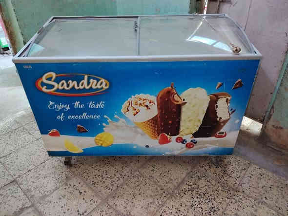 مجمدات بطحيه ايكور التركي أخو الجديد حجم 16قدم ***********
