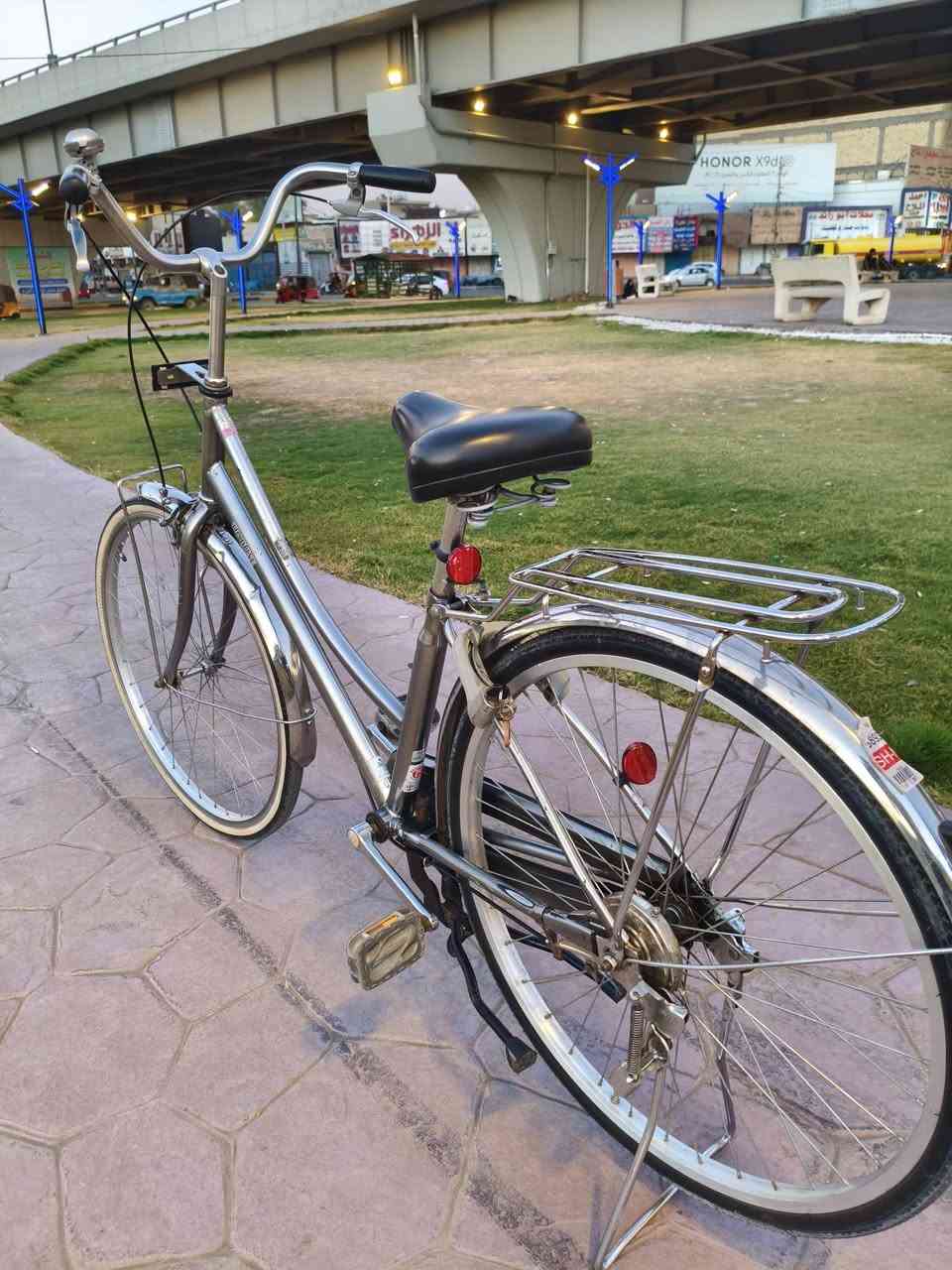: السلام عليكم بايسكل بناتي للبيع 🚲حجم 26 لون سلفري 🩶 البايسكل ياباني 🇯🇵 خير من الله تايرات جديده+ القبق مال الصينيه موجود السعر خاص شراي تواصل وياي خاص مو شراي لا تعبني .


**إذا كنت صاحب هذا الإعلان وتريد حذفه لأي سبب، رجاءا أرسل رسالة إلى الدعم الفني**