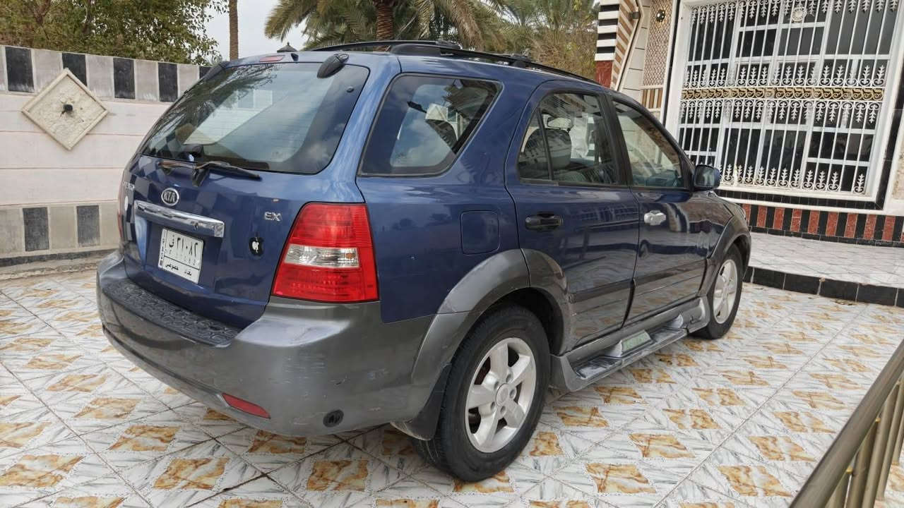 سورنتو 2007خليجي مكفوله كفاله عامه حته من البارد سونار مرفق بلمنشور فول عده الفتحه
مكينه 6سلندر3300فور ويل
شادله منضومت غاز 60لتر يعني جازه من كلشي 
تخم تاير كير مكينه حداديه كله بلادي 
محركه بلادي مامفتوح ماشيه200
رقم بغداد تحويل مباشر السعر103
هاتف***********
