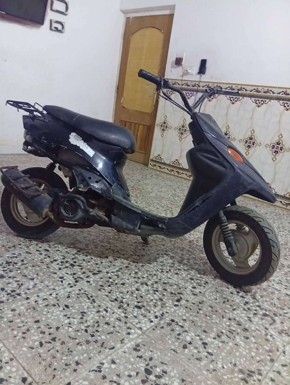 السلام عليكم دراجه للبيع ب١٠٠قفل قفل ***********
