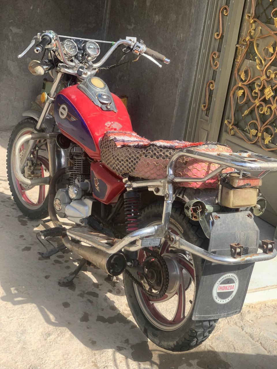 سلام عليكم جونده مديل 15 اوراق اصولي مكفوله  سعر 400وبيهً مجال مكاني حله مسيب ***********
