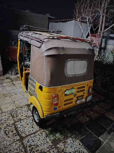 السلام عليكم
تكتك للبيع مديل 2019
ضربتها بل صفحه
معمره دوس
تكتك خير من الله
ابيع بدون غراض
تيرات جدد كهربيات كلهن جدد
من ايدك للشارع
رقم أو سنويه
تصال على رقم
***********
