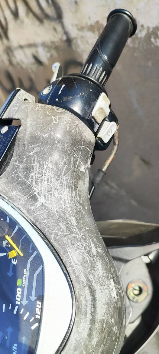 ماكس مضلع نوزل ياباني خطين موديل 10 مكفوله كفاله عامه من كلشي مكينه مامفتوحه شرط الفحص ختم واحد وي لمكينه شلعه ومعدل فول كفرات بلاديه كلشي شغال مابيه نقص باتري جديد دهن جديد سعره 850. وبيه مجال حق الجيه الدراجه رمبه مكاني بصره قبله الشراي يتصل مو شراي لا تعلق من يمك ***********
