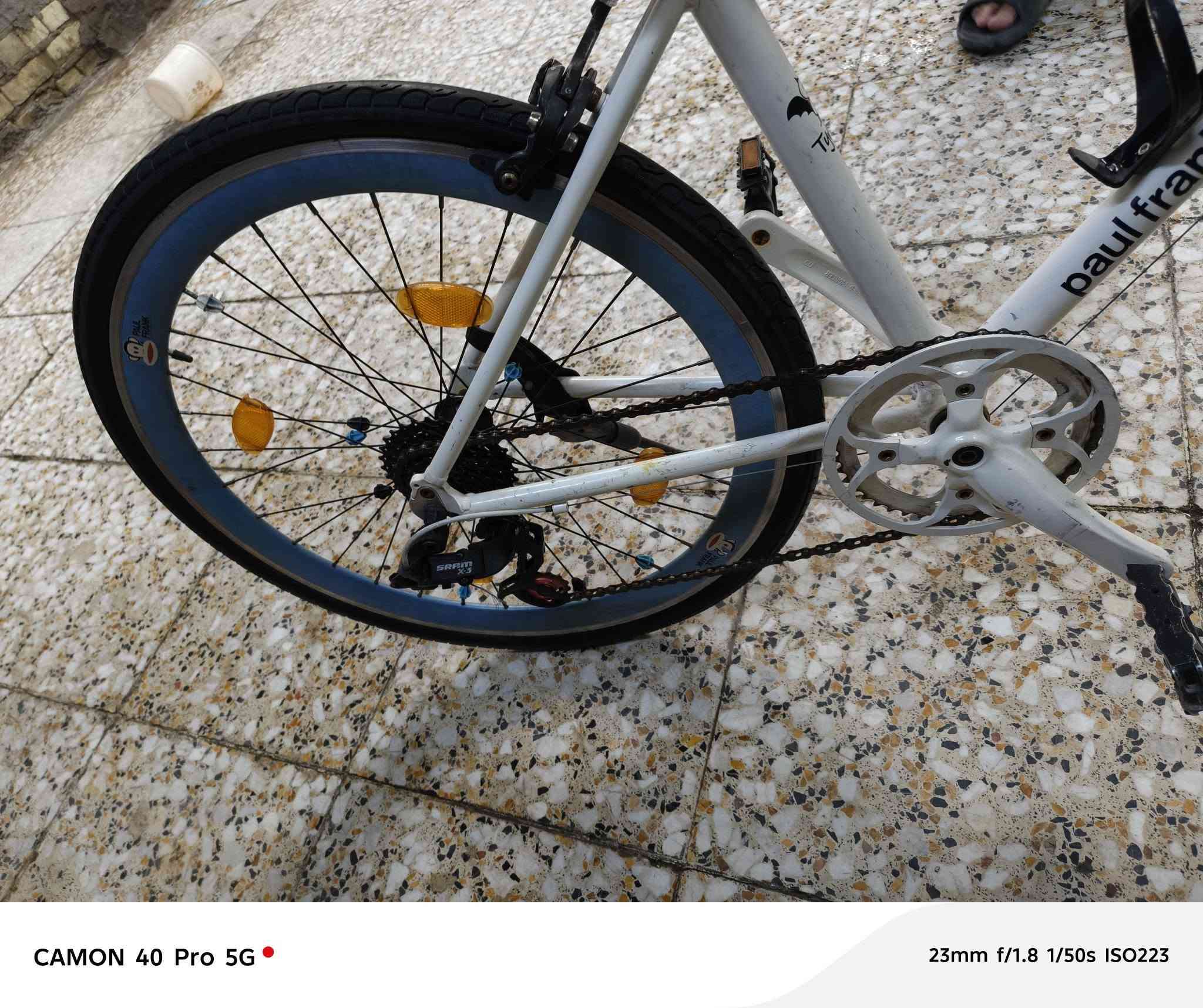 السلام عليكم
بايسكل c700
نضيف وكامل مابي اي نقص
السعر ١٠٠وبي مجال لشراي
مكاني الشعب  ***********
