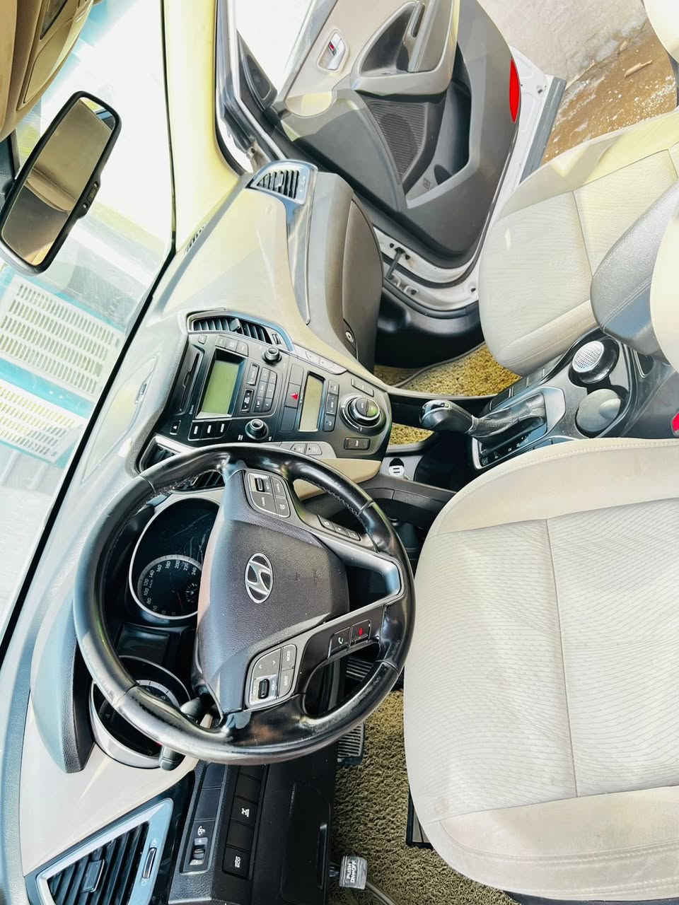 السلام عليكم سنتافي موديل14 خليجي فول مواصفات السياره مكفوله من كلشي كل نقص مابيها السعر 175 وبيها مجال الشراي يتصل هذا رقم صاحب السياره اني مكلف بالنشر‬ ‭***********‬
