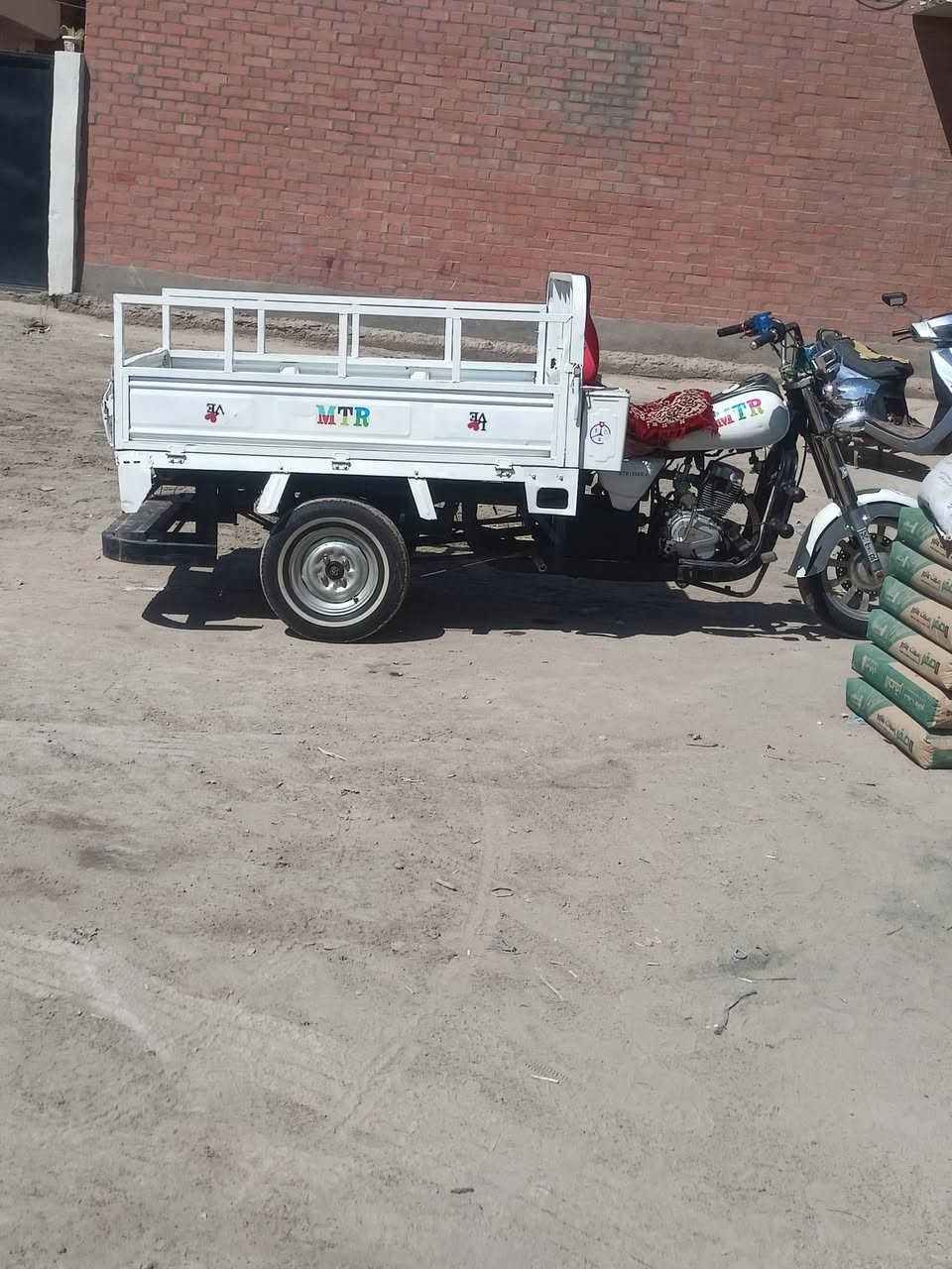 سلام عليكم ستوته موديل 17 جديده ماعيره برغي اوراق سكنر الصليات ضاعن رقم شاصي مطابق سعر مكان حله كفل سعر خاص رقم ستفسار ***********
