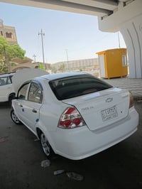 للبيع افيو ٢٠١١ السياره جديده كير محرك تبريد ثلج تخم تاير جديد حداديه ...