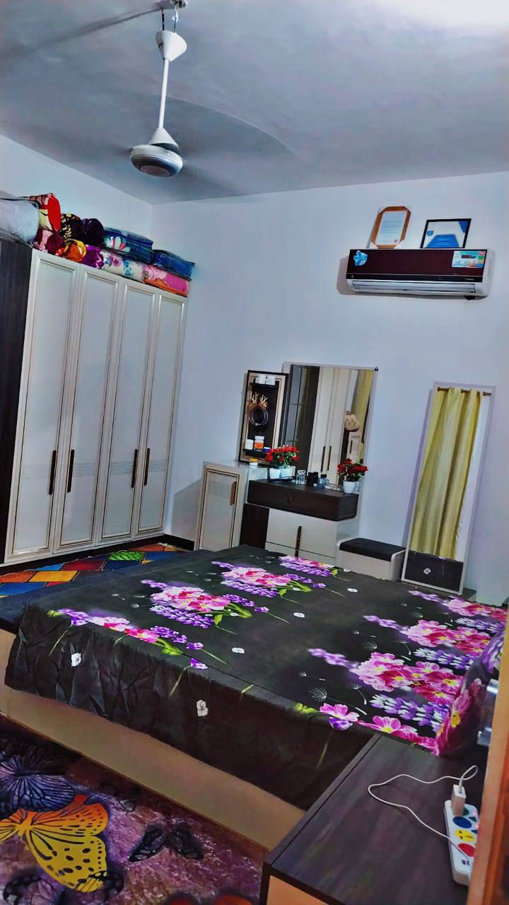 دارللبيع مساحه00 2م اساس صب سقف صب بناءبلوك غرفتين وصاله ومطبخ وصحيات واستقبال قرار 25 ماء كهرباء تبليط موقع دار منطقة سيد موسى خلف محطة وقود الثناء 37مليون وبيه مجال الاتصال ***********/***********
التواصل مكتب الوساطة العقارية خلف المحطه
