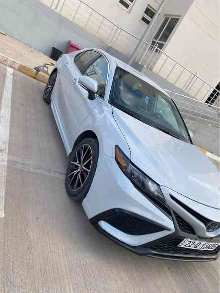 کامری مۆدێل ۲٠۲۳ مواسەفات SE + بەس سڵایت نیە ، ٤٥ مایل ڕۆشتوە  بێ سبوخ    بێ ئێرباگ،ڕەنگ چیمەنتۆی کاڵ ،لێدرانی پشتەوەی هەیە،کەمەکی گرتیە  ، دوو پارچە تەرزەی کورستانی هەیە . سعر ۲۲٥ و معامەلە .سەنەوی نوێ،وەتس ئەپ *********** أربيل
