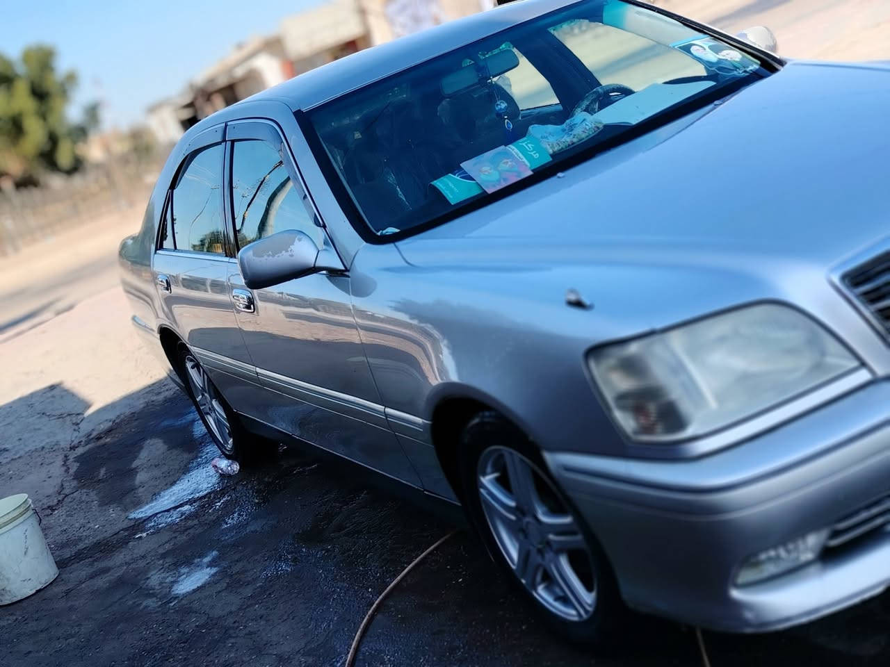 ملكه موديل 2003  كفاله عامه بيه بس كصه قماره دكمتين دي فور الجبير حاجز بيه عله الترقيم مشموله بترقيم السعر ب55 وبيه مجال  عنواني العماره الشراي يتصل ***********
