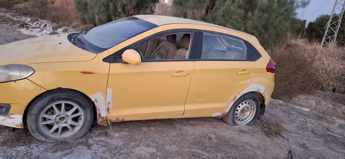 شيري فلاوين موديل ٢٠١٣
سنويه صاقطه وكاله عامه ب اسم اخوي تحويل ثاني يوم 
ما بيه ضربات بس يرادله جامه ومكينه 
السعر ٢٥ ورقه وبيه مجال خير من الله
***********
