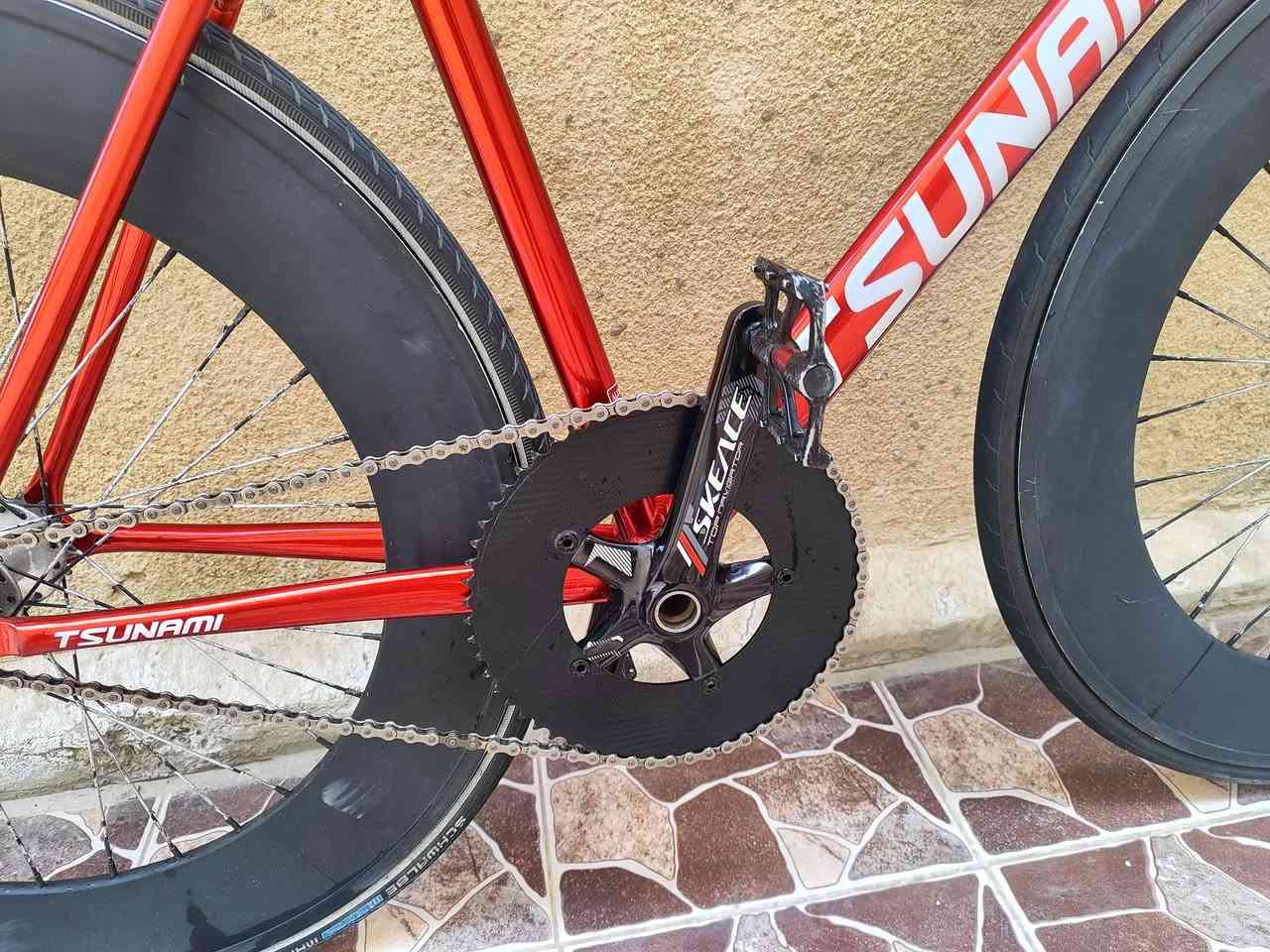 🚴‍♂️للبيع بايسكل فكسد تسونامي SNM100 🚴‍♂️

• اللون: أحمر مميز وجذاب ❤️
• الحجم: M
• عدد الأسنان: أمامي 60 / خلفي 16
• الذراع: ماركة Skeas
• الويلات: ألمنيوم شكل مميز وخفيف
• السرج: كاربون
• الرقبة: كاربون
• الستيرن: كاربون
• التايرات: Black Cat + Schwalbe

البايسكل مرتب وشكله رياضي وحلو للمشاوير والسرعات 🔥

💰 السعر: 475 ألف
📍 الموقع: بغداد - حي الجهاد

للمهتم مراسلة خاص 📩


**إذا كنت صاحب هذا الإعلان وتريد حذفه لأي سبب، رجاءا أرسل رسالة إلى الدعم الفني**