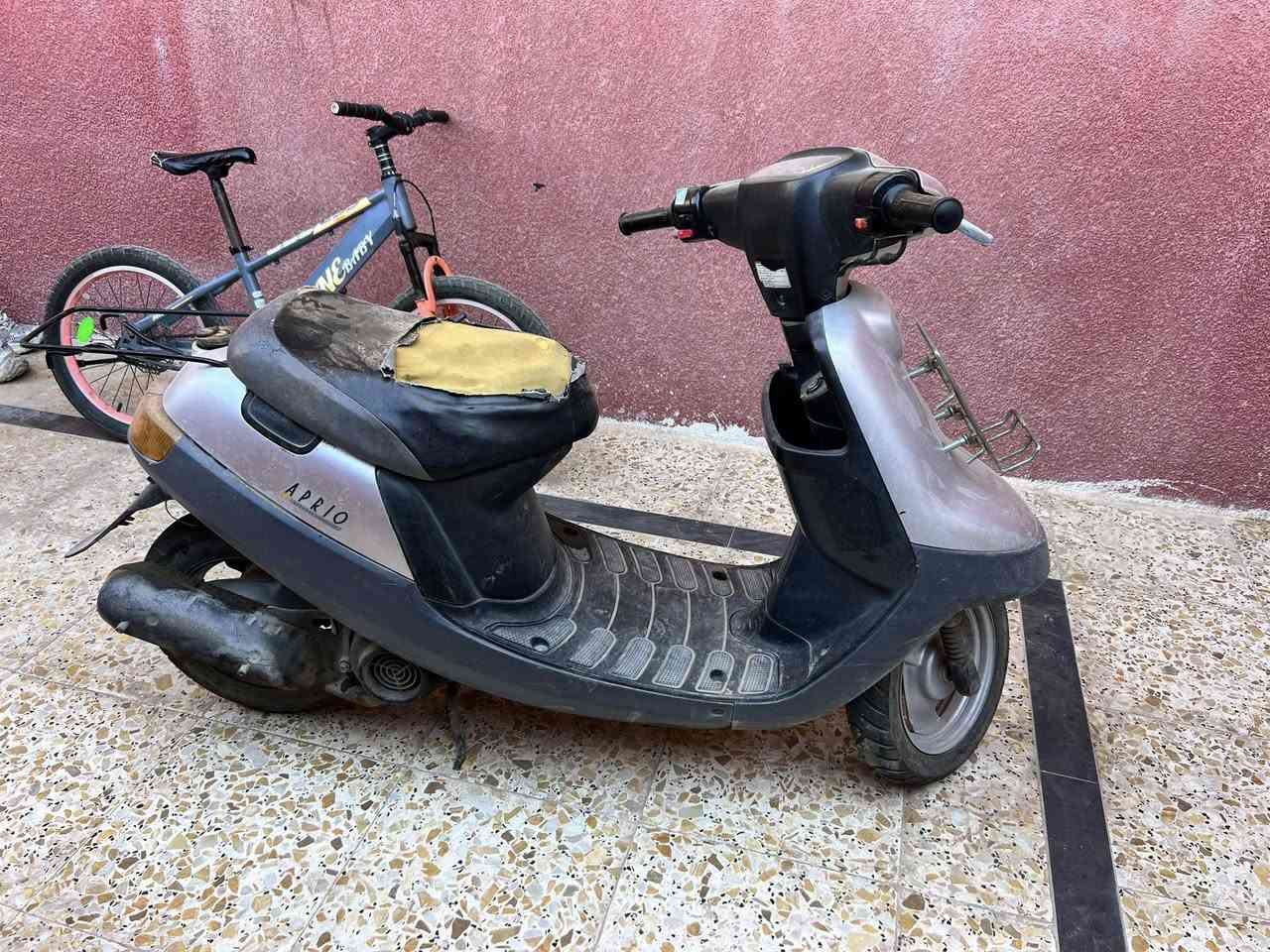 بطه للبيع دبل واير موديل 2000 شغاله دراجه حته للمصلح ما طببك تايراتها
جدد راعيها اخذ سياره وعافها ب350
للتواصل على رقم ول خاص مفتوح
***********
