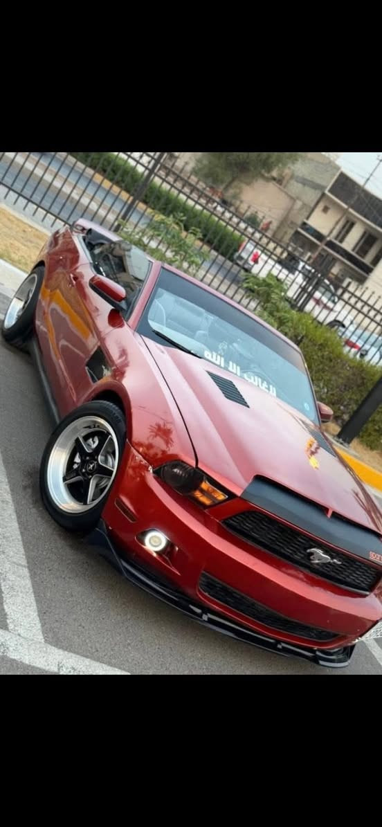 السلام عليكم
للبيع موستنك 
مديل 2012 
رقم بغداد تكليزي سنوية لل 30
دشبول 7 الوان
كشف شغال
مكينة وكير مكفولات 
مكينة 3700
السيارة حلوة وبالعافية على الياخذهة
نقص السيارة (مشط ستيرن)  
السعر 70وبيهة مجال للشراي
سنوية وهزة ورقم جديد
للاستفسار: ‭٠٧٧٤ ٠٤٦ ٤٠٨٤‬
واتساب ***********
عنوان بغداد الحرية
