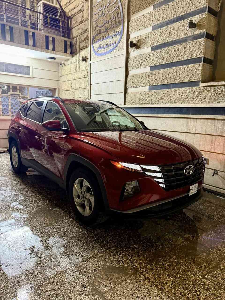 توسان 2024 وارد امريكي 
🛑حادثها بدون ايرباك وتبديل 
بجم كبس الصور حادث مرفق بالمنشور 

موصفاتها:
 -دواخل بيجي
-بصمة تشغيل عن بعد
-جنطة كهرباء
-كامرة خلفية
-لايت 4 عدسات زنون  
-فول تحكم ستيرن
-فول رادرات 
-كشنات كهرباء
-تدفئة كشنات
-شحن التلفون لاسلكي
-تبريد قطعتين 
-شاشة تحكم بالتبريد 
-ويل كب 17
وبعد بيها هواي موصفات 

دخول على كمرك الجديد بأسمي بدون لوحات
السيارة جديدة ماشية 14 الف فقط
مكان السيارة بغداد
السعر :198$ ورقة
 الاتصال :☎️ ‭ ‭0770 963 3108‬
  ‭***********‬        ‭
