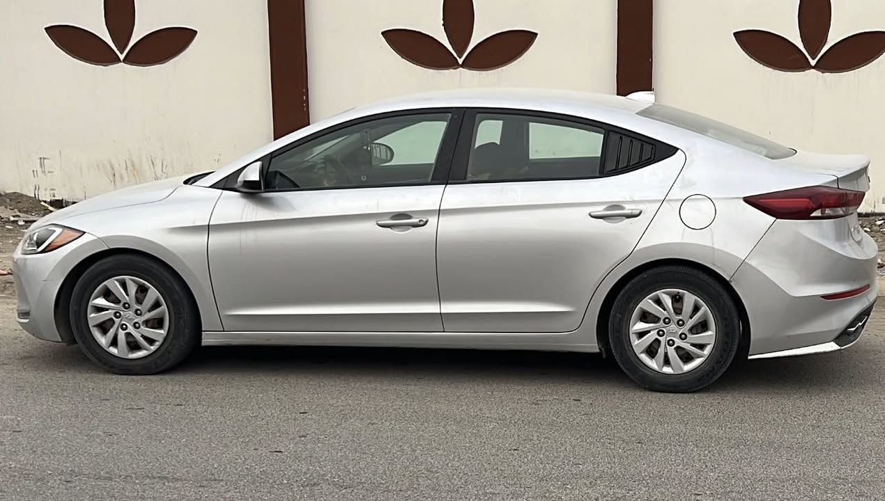 سلام عليكم 
ئلنتره مديل 2018 امريكي 
مكينه 2000 دوش 
كتابه موجود كدامكم 
***********
