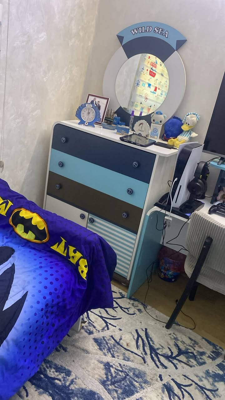 غرفه شبابيه 6 قطع من ايدول مابيهه اي ضرر ماخذتهه مليون ونص ابيعهه 600 بيهه مجال بسيط الغرفه وياهه برده زيبراً نفس اللون
ثريا شكل البحاره نفس شكل الغرفه سعرهه 80 
رجاءً لحد يبخس بالحاجه الصور تتكلم عن نضافة الغراض


**إذا كنت صاحب هذا الإعلان وتريد حذفه لأي سبب، رجاءا أرسل رسالة إلى الدعم الفني**