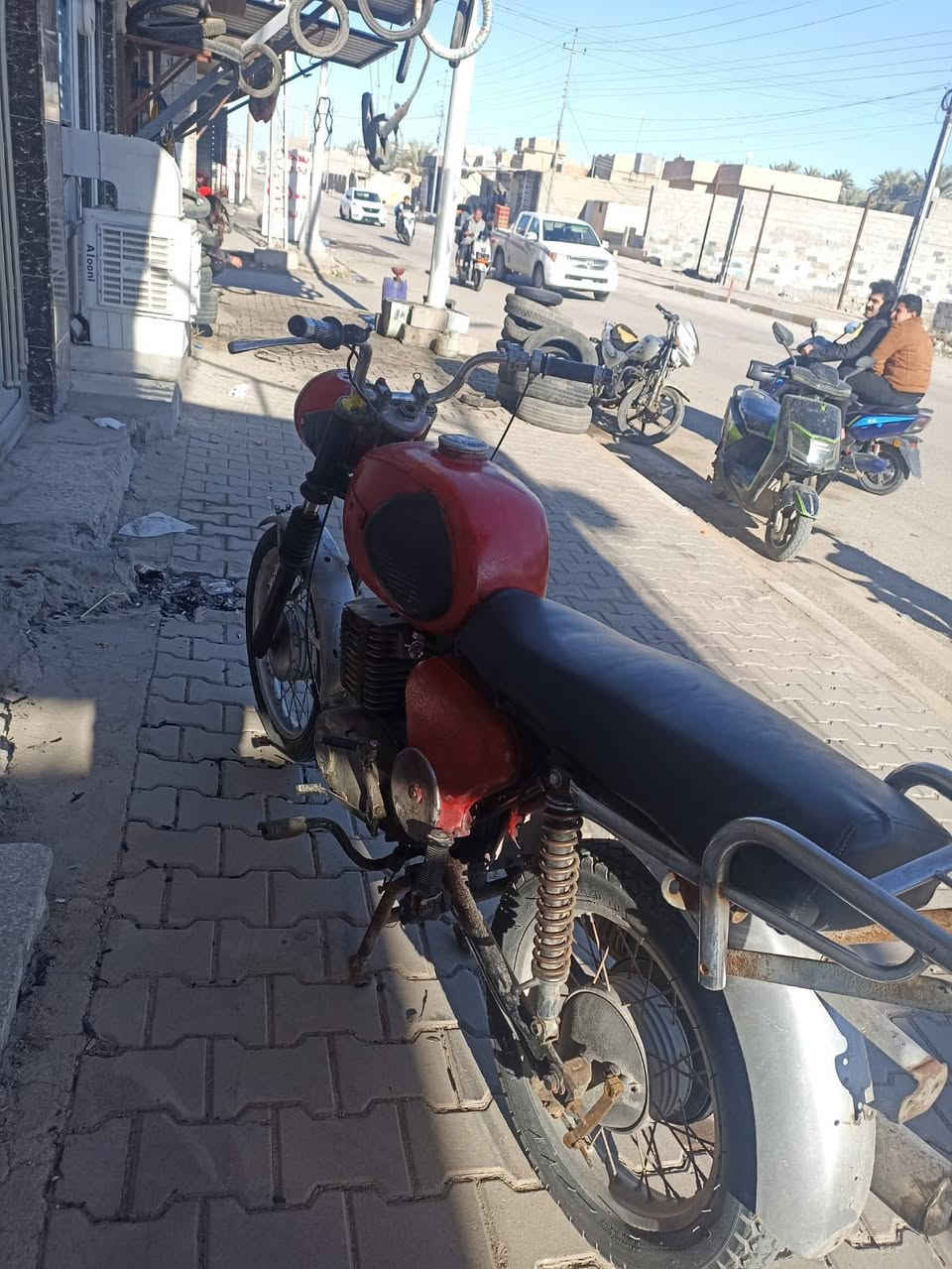 سلام عليكم دراجات امزت 81للبيع   وين ماريد شغل او رح ايستفسار عرقم *********** مكان الدراجات الأنبار ارمادي الصوفيه مقابيل فرع الجنابين
