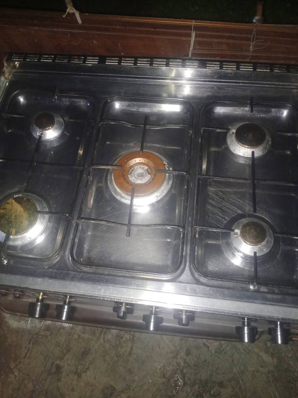 سلام عليكم
للبيع طباخ كريازي مصري  شغال على فصح

للتواصل فقط على رقم الهاتف

***********
