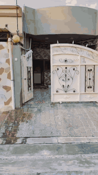 دار طابو للبيع طابق واحد بناء حديث فول سيراميك 
المساحه 200 متر 
يحتوي على غرفتين نوم وهول ومطبخ واستقبال وصحيات وكراج سياره 
موقع مميز جدا منطقة هادئة وراقية حي الأسرى قرب دائرة الكهرباء 

السعر اتصل ***********
او مراجعة مكتب القاسمي للعقار فرع٣ عنوان المكتب حي الأسرى مقابل صيدلية الجواهر
