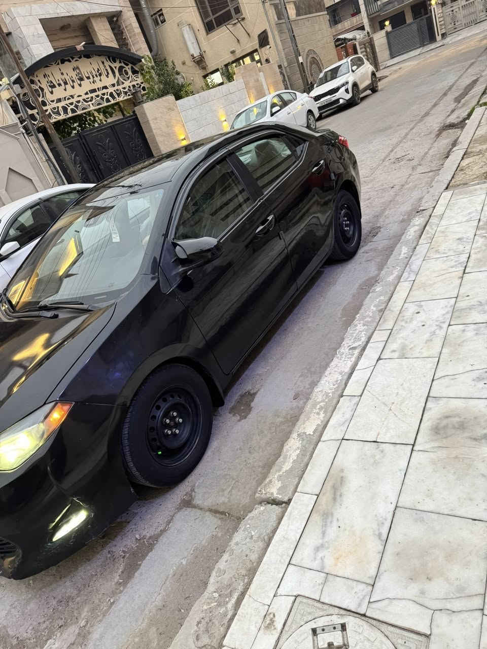 السلام عليكم كورلا 18 كيرمكينه مكفولات السياره حلوه وناعمه وتبريد ثلج السياره حادثه مال امريكه سرقه بدون حادث او بل عراق صار بيه ضربه امقدمت السياره والسونار موجود مع الصور مكانه بغداد حي الجهاد رقم جديدبغداد السعر109 اتصل ***********
