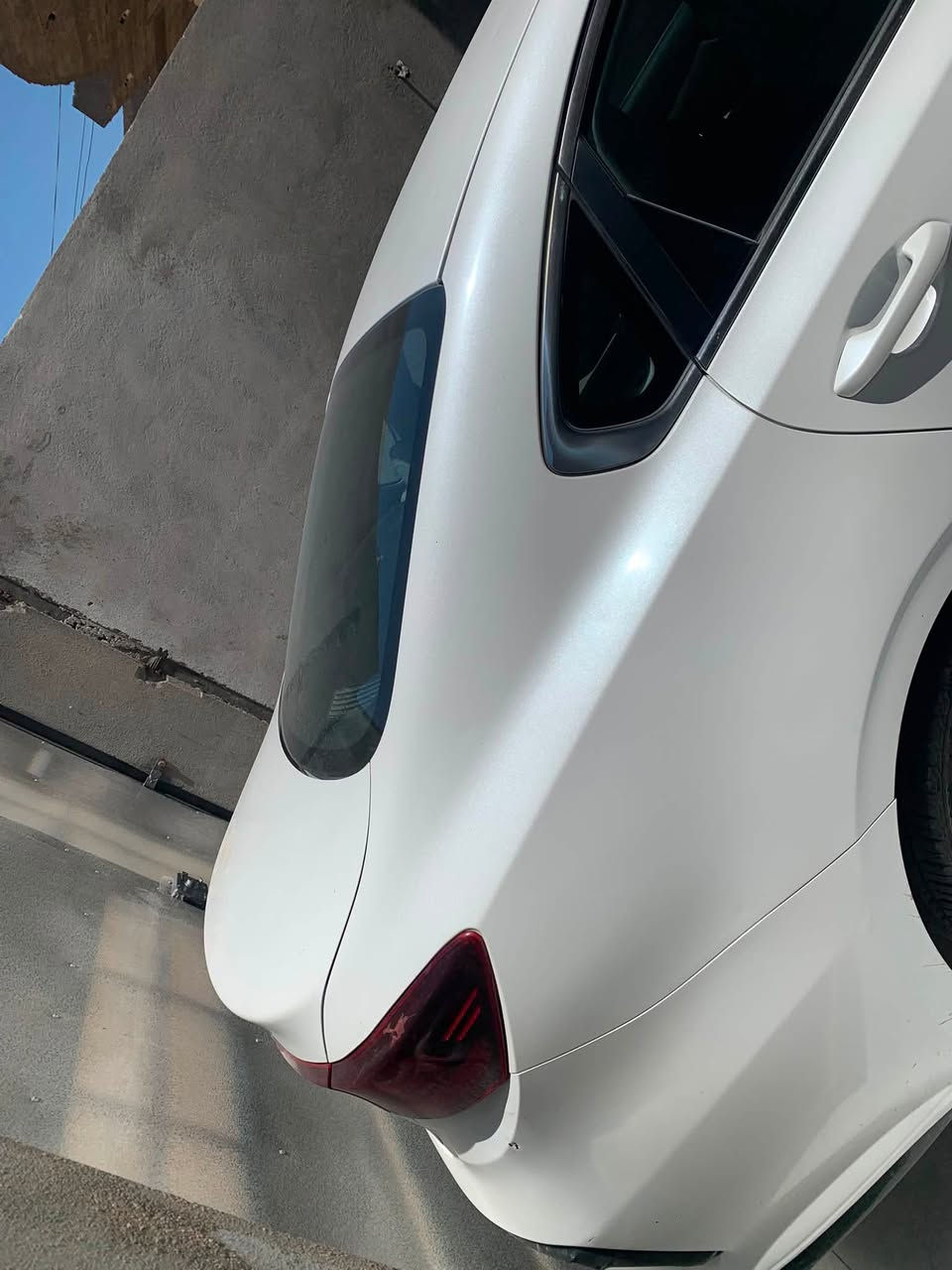 السلام عليكم كيا سيراتو خليجي 2019 رقم بغداد محرك 1600 فول مواصفات عدا الفتحه بصمه تشغل عن بعد لد نهاري تبريد قطعتين تحكم جهتين مري شفط اشاره بالمري 5 ويل كب السيارة على ايدي من 2019 رقم بغداد باسمي ماشية 117 الف مكفولة من الصبغ والتبديل بيه رصعات مال حالوب وشويه طخه بالدوسه رقمي *********** السعر 138 بيه مجال بسيط جدا مكاني بابل الاسكندريه
