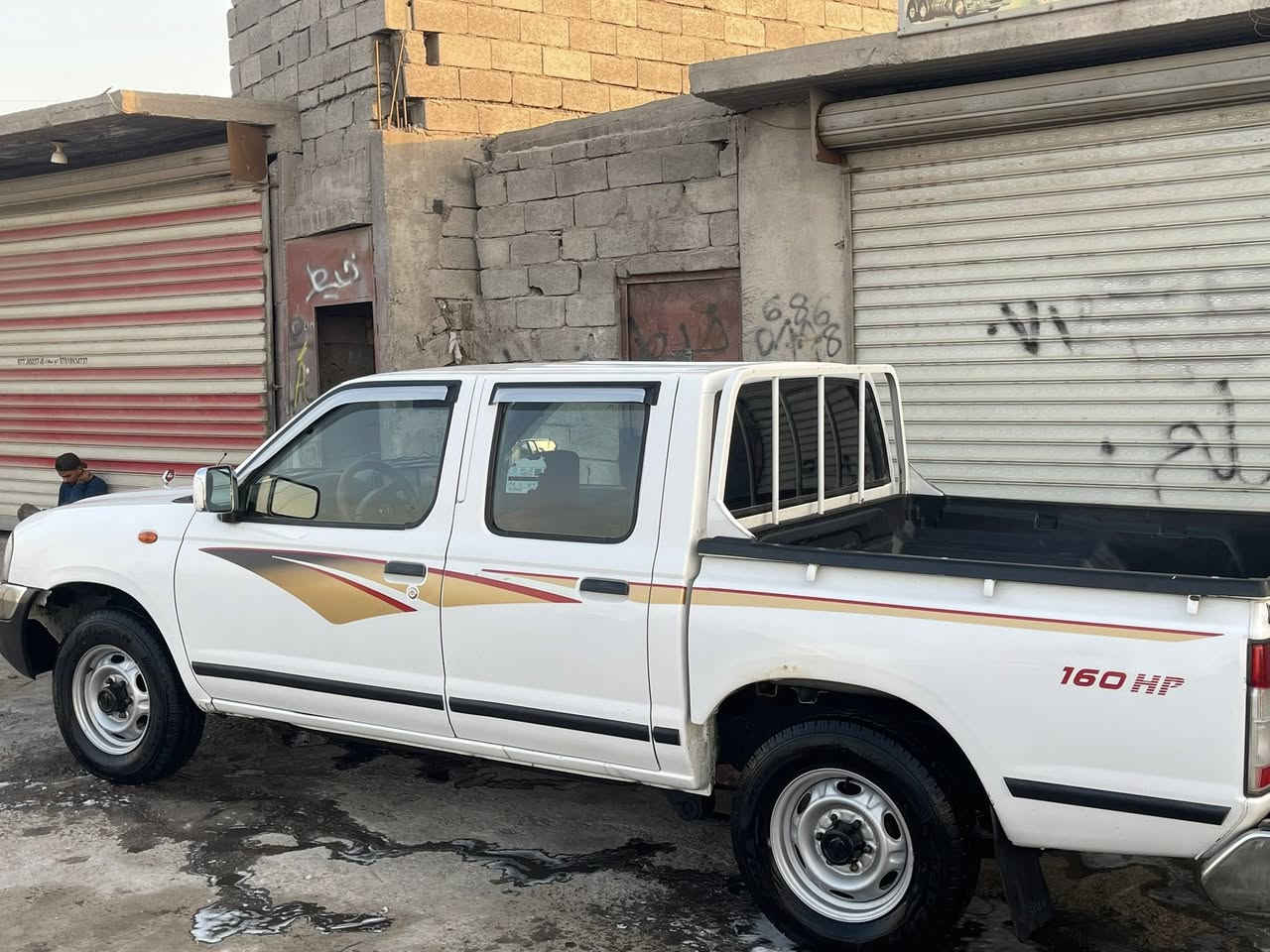 السلام عليكم نيسان محسن 2014 سياره جاهزه من كلشي جديده ماناقصه شي رقم مثنى السعر 150 وبيه مجال للطيبين العنوان البصره الزبير استفسار اتصال ***********
