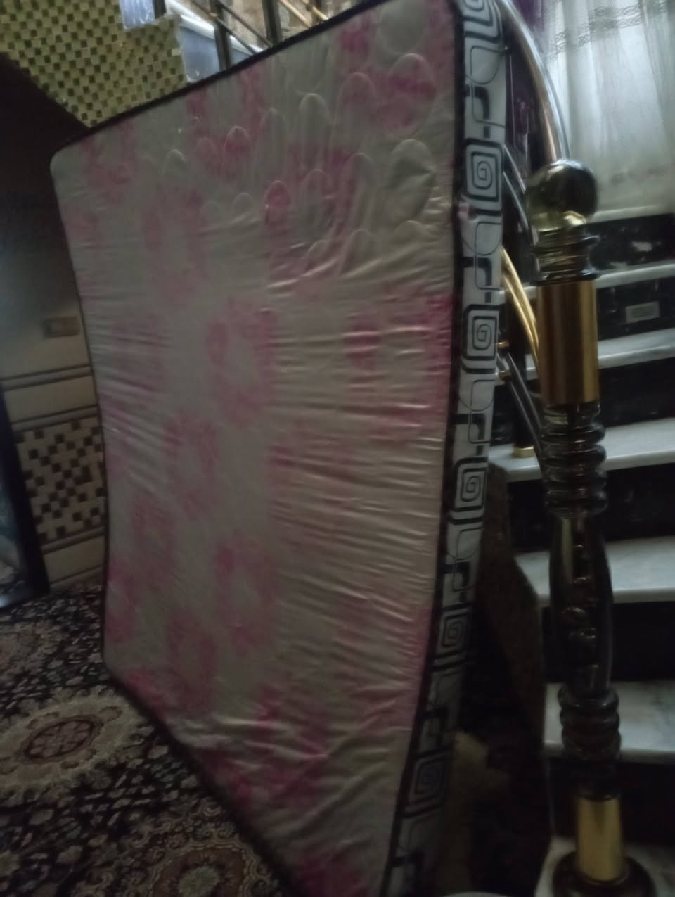 انواع الغراض المنزلية نجف حي الحسين خلف مطعم العزاءم مقابل هيئة الحج والعمره القديمه واتساب ***********
