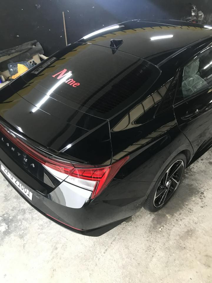 2023HYUNDAI Elantra  N line🇺🇸
(هونداي النترا ان لاين) 
(رقم أربيل جديد هزه جديده
) 
المواصفات فول ١/١  (N line )

(سياره شخط مابيها رصعه مابيها)
مشيه 32ميل

مكينة تيربو رياضي ✈️
بدون دوانز السياره 🤍
 (كير توماتيك (دبل كلج الماني (DCT)
سلايت روف (فتحة بلسقف )
شفتات ستيرن رياضي ➕ ➖🔥
مود السرعة في الدشبول نظام الانطلاق القصوى
بصمة تشغيل مع بصمة ابواب 
تشغيل عن بعد 
شاحن لاسلكي بدون كيبل🔥
صندوق ذكي بصمة فتج تلقائي عند الاقتراب
                                               🔥الكشنات تحكم كهرب
                                                         🔥تدفئة كشنات 
                         🔥كشنات حضن جلد ومخمل ومطرز N 
                   🚩بطاين ابواب كلها مطرزة خيط احمر مميز
                                     بصمات N  على الكير وبلستيرن 
دوسات جانبية رياضي شركة 🏁
لايت لد مميز بلادي
بك لايت لد متصل  مميز 
رادار امامي تحديد المسار  
رادارات جانبية النقطة العمياء  
حساسات خلفية للتنبية  والتوقف الذاتي عند الرجوع 
نظام القيادة الذكية لمسافات محدودة مع السيارة الامامية
نظام الوقوف الذاتي عند الاقتراب من مركبة 
كامرة خلفية HD تعمل من اتجاهين مختلفين
اضواء ترحيب عند الاقتراب
كروز تثبيت السرعة
نظام تحديد المسار
قيادة ثلاث وضعيات (نورمل + سمارت + سبورت)
فول تحكم جهتين استيرن 
شاشة اعطال واشارة ترحيب
مانع انزلاق نظام تركشن
تبريد شاشه منفصل
ويل رياضي  18 مميز 
شاشة لعرض العطلات وقياس ضغط الاطارات ولضبط اعدادات السيارة 
شاشة كبيره بل وسط  تدعم نظام الابل كار بلي والاندرويد اوتو بدون كيبل
8 انج + GPS+ بوصله + كامره خلفية دواره بنظام  
دمام سماعات اصلي امامي 
 
---------------------------                      
الضرر (بابين مثل موضحه بل صوره بيها كلير بدون معجون 2) 
سعرها158بيها مجال 
رقم الهاتف: 
-***********
