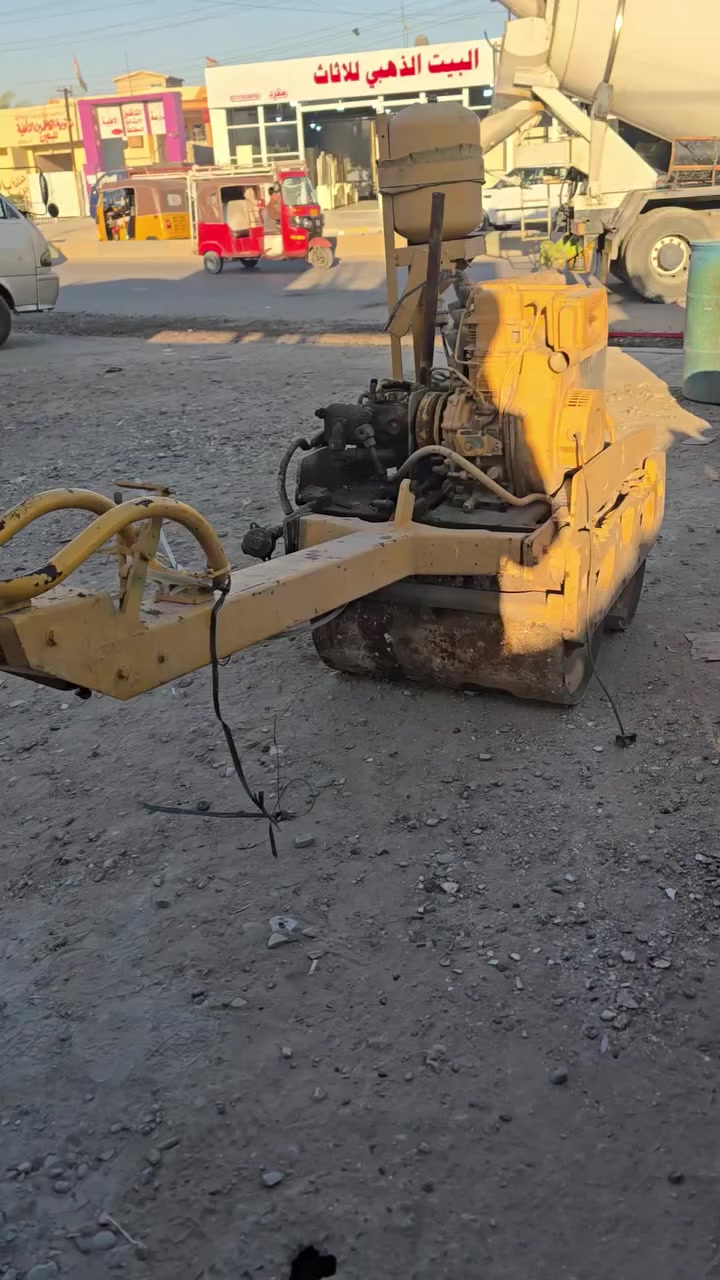 حادلة رولة للبيع عرض ٧٥ طافية بسعر مناسب ٤ ورقات بغداد المعامل ***********
