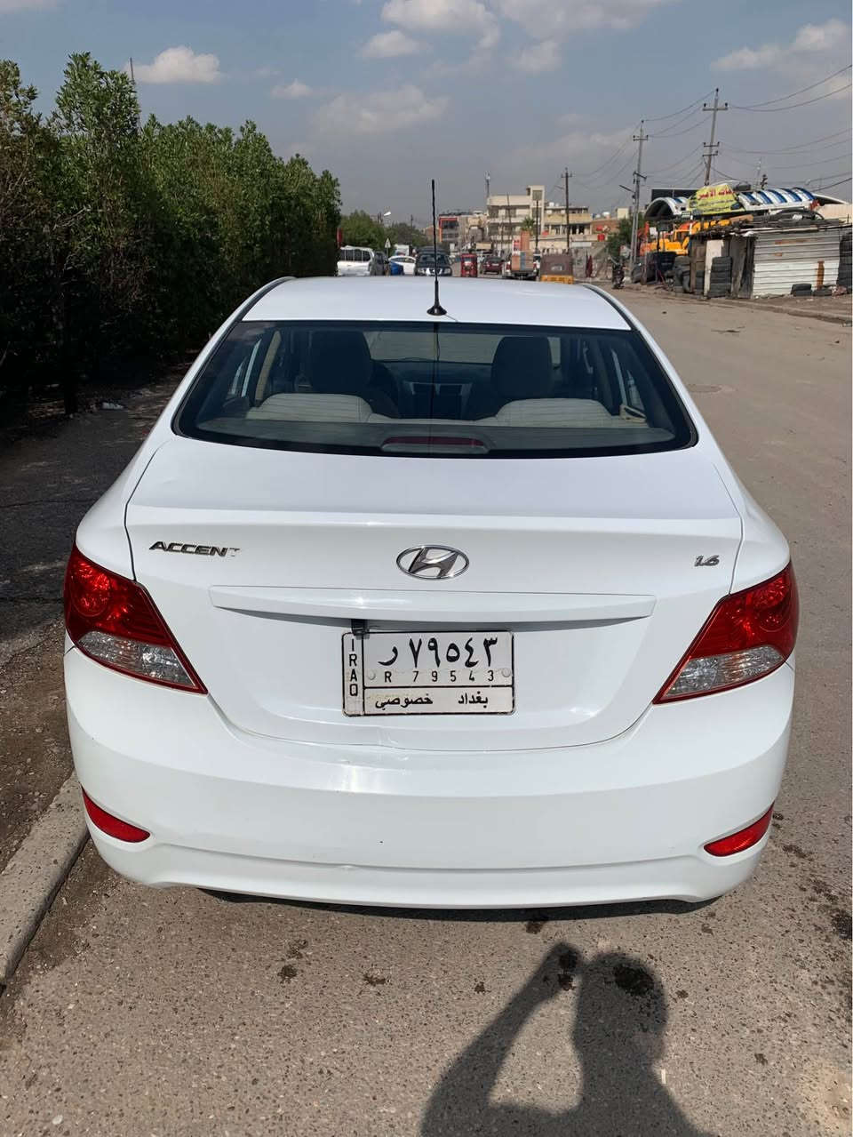 اكسنت خليجي 1600
موديل ٢٠١٤
فتحة 
اشاير بالمري 
٥ ويل كب 
كير ومكينة مكفولات ومكفولة من الصبغ فقط بيه طخات مامصلحات مثل ماموضحات بالصور 
السعر 99 
***********
بغداد البلديات بغداد, العراق
