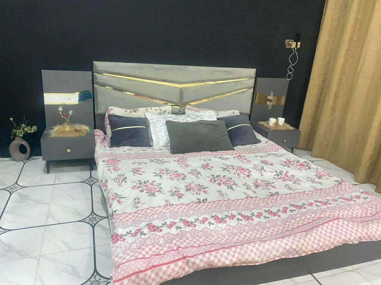 غرفه تركيه خمس قطع اي ضرار مابيه ب300وبي مجال بسيط ***********
واتساب
