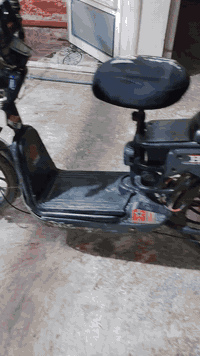 ماطور شحن نوعHISهايز حجم20خمس بطاريات كله شغال كهربائيات اشاير بگ لايت...