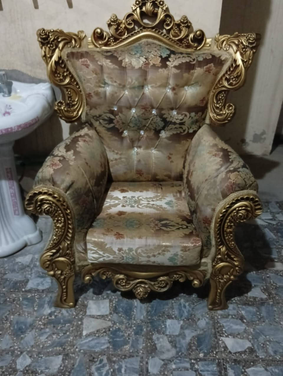 تخم مستخدم. 
كوالتي ممتاز. 
بسعر مناسب


**إذا كنت صاحب هذا الإعلان وتريد حذفه لأي سبب، رجاءا أرسل رسالة إلى الدعم الفني**