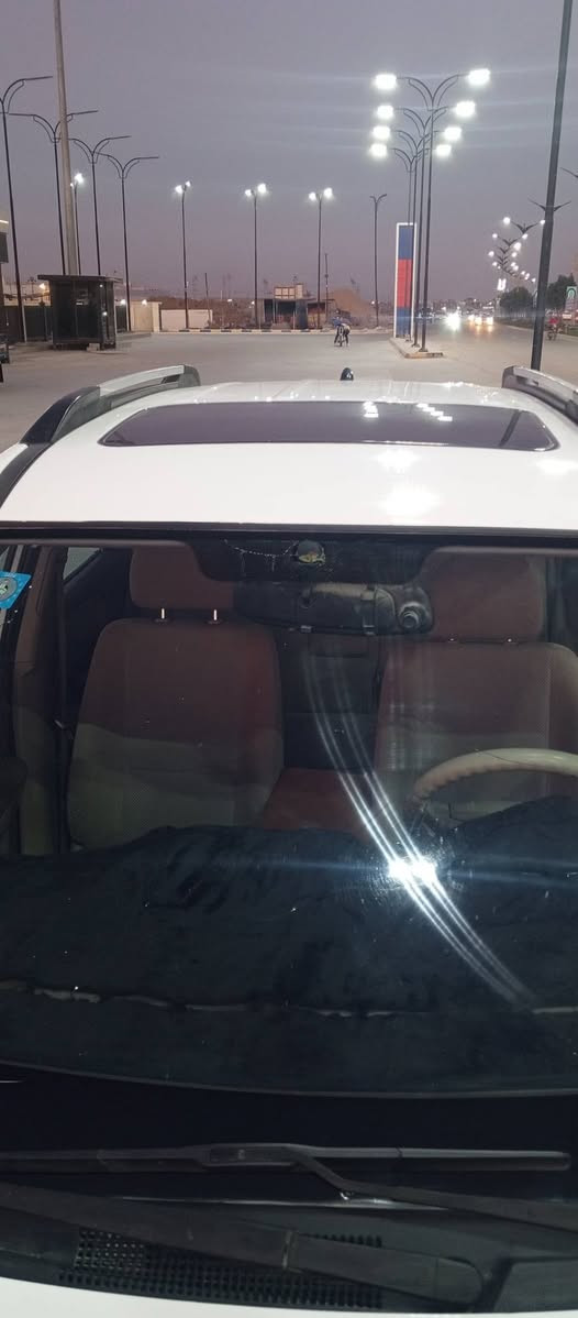 السلام عليكم 
سبورتج 2009 رقم بغداد انگليزي بأسمي كفاله عامه عرض بطول جديده جداً السعر 135 وبيها مجال بسيط مكان السياره الكوت مركز المدينه للاستفسار ***********
