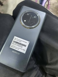 للبيع او مراوس ب موبايل  موبايل جديد HONOR مستخدم شهر 07807788092