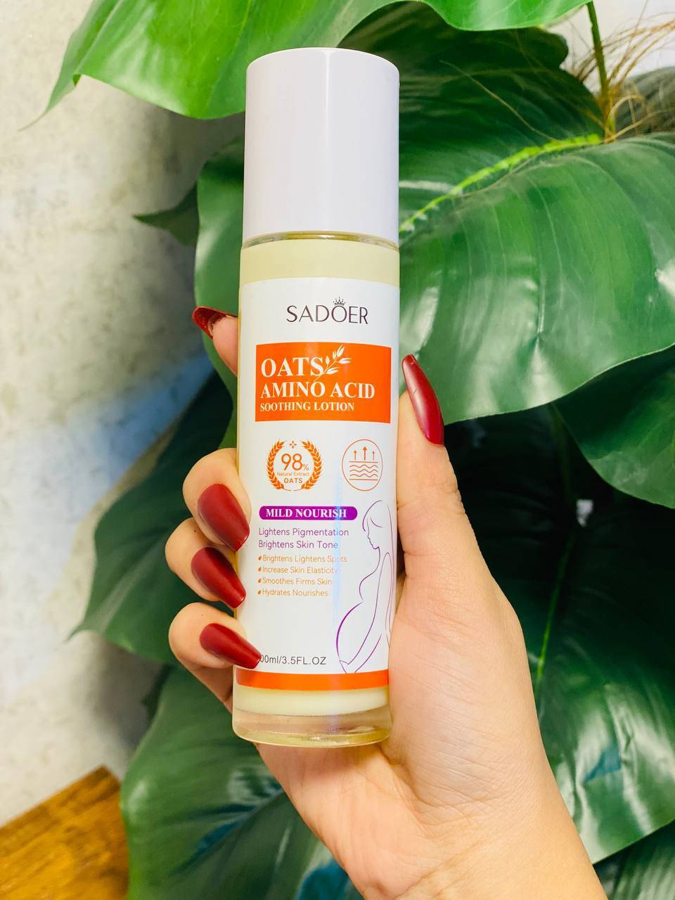 لوشن Sadoer Oats Amino Acid Soothing Lotion (لوشن سادور المهدئ بالأحماض الأمينية والشوفان). 

✅يحتوي على 98% من الأحماض الأمينية المشتقة من الشوفان. 

✅مصمم للترطيب اللطيف وتنعيم البشرة وشدها. 

✅آمن للاستخدام أثناء الحمل للمساعدة في تقليل ظهور علامات التمدد. 

✅يساعد على تبييض البشرة وترطيبها وتغذيتها.

الحجم 100ml


**إذا كنت صاحب هذا الإعلان وتريد حذفه لأي سبب، رجاءا أرسل رسالة إلى الدعم الفني**